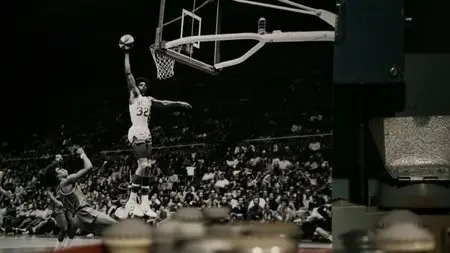 NBA TV Originals - Julius Erving: The Doctor (2013)