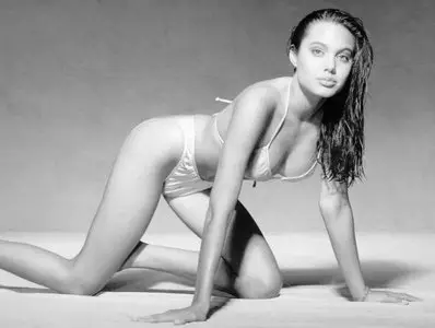 Angelina Jolie - Harry Langdon Photoshoot 1989 (Repost & Update)