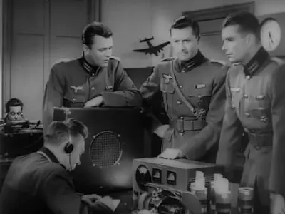 Resisting Enemy Interrogation (1944)