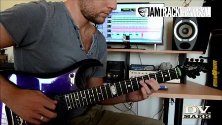 Jam Track Central: 20 II-V-I Fusion Licks with Luca Mantovanelli (2015)