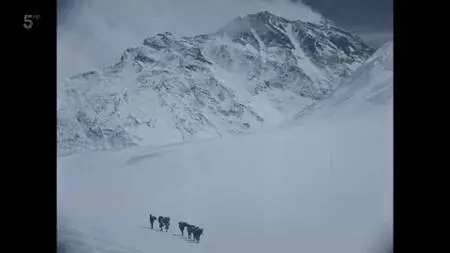 Channel 5 - Everest: Conquering the Death Zone (2021)