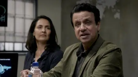 Betas S01 (2013) [Complete Season 1]