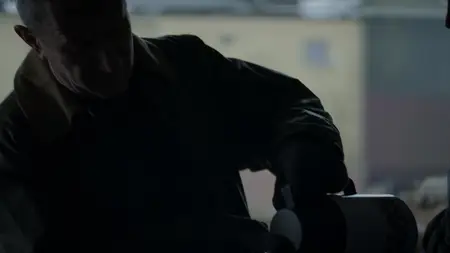 The Bridge S04E06
