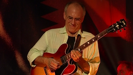 Larry Carlton & Steve Lukather Band - Paris Concert (2010)