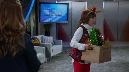 Great News S02E07
