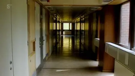 Channel 5 - Criminally Insane: Inside Broadmoor (2013)