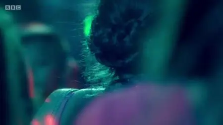 Clique S02E06