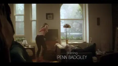 YOU S01E01