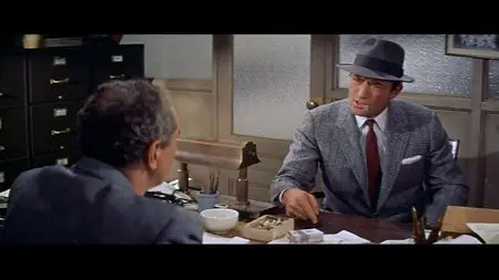 Designing Woman (1957) [Re-UP]