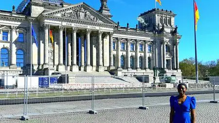 The Gap Year Guide- Free Minicourse For Scholarship Students