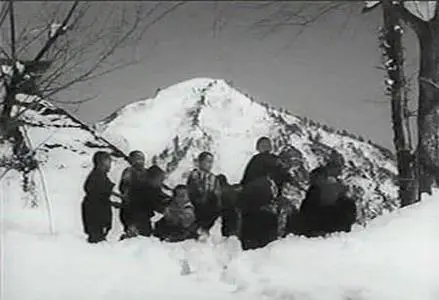 Akira Kurosawa-Ichiban utsukushiku ('The Most Beautiful') (1944)