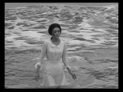 Three Films by Hiroshi Teshigahara (1962-1966) [The Criterion Collection #392] [Re-UP]