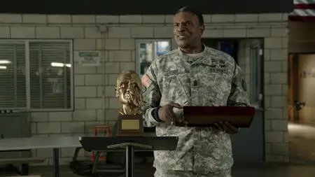 Enlisted S01E04