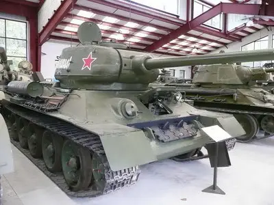 T-34-85 Jacques Littlefield Collection Walk Around