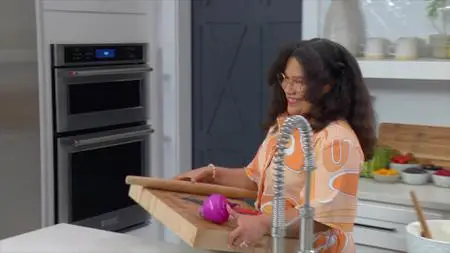 Selena + Chef S04E09