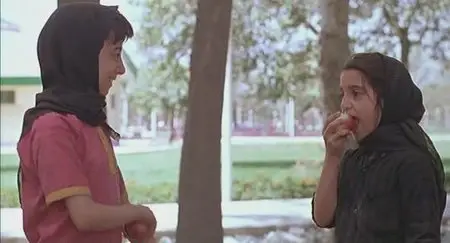Sib (The Apple) [1998]DVDRip - Samira Makhmalbaf | سیب - سمیرا مخملباف