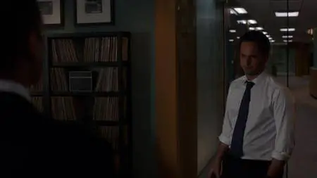 Suits S07E01