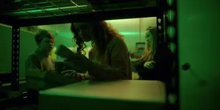 Circuit Breakers S01E05