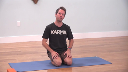 The Yoga Collective - Power Yoga Flow with Travis Eliot (2015)
