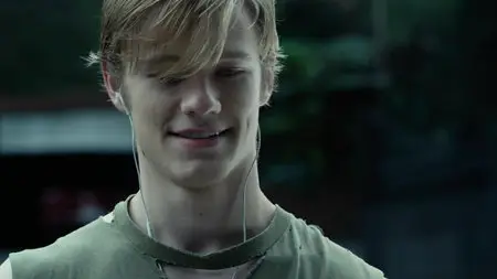 Crush (2013)