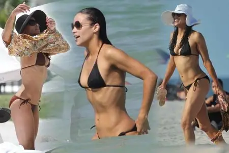 Paula Patton - Bikini Candids in Miami beach July 10, 2011