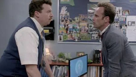 Vice Principals S01E01