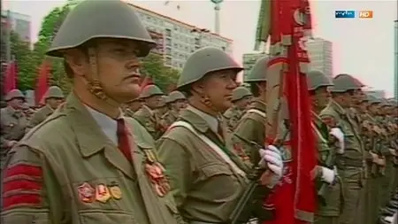 Honeckers bewaffnete Reserve (2015)