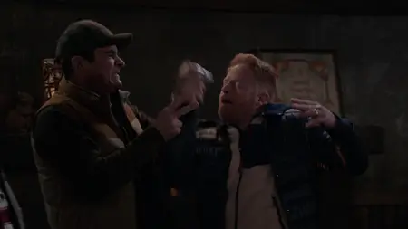 Modern Family S10E17