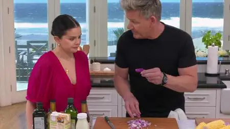 Selena + Chef S04E10