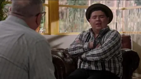 Modern Family S10E11