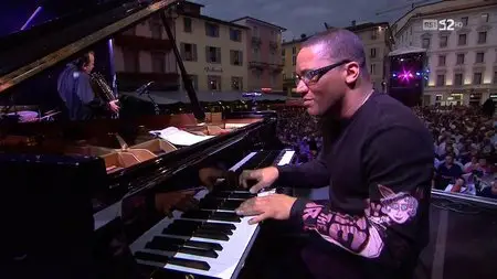 Richard Galliano Quartet - Estival Jazz Lugano 2009 [HDTV 720p]