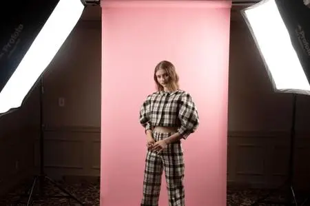 Thomasin McKenzie by Kent Nishimura for Los Angeles Times at the "Jojo Rabbit" Press Conference on October 13, 2019