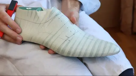 Learn Derby Pattern Making – A Fundamental Shoe Style