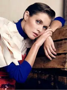 Malgosia Bela by Victor Demarchelier for L'Express Styles September 2013