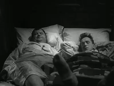 LAUREL & HARDY: Les Carottiers (1931)