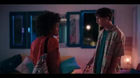 Summertime S02E01