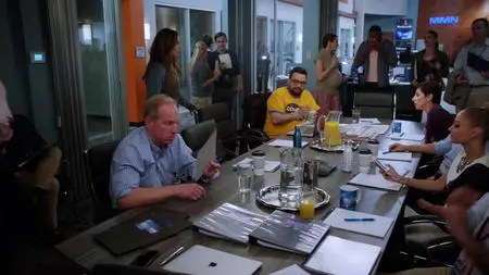 Great News S02E11