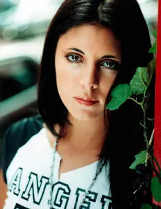 Jamie-Lynn Sigler Urban Alfresco Photoshoot