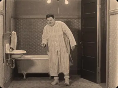 Leave 'em Laughing (1928)