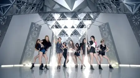 SNSD (Girl's Generation) - The Boys (2011)