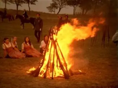 Miklós Jancsó-Még kér a nép ('Red Psalm') (1972)