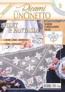 Ricami all' Uncinetto N.5 - Agosto-Settembre 2016