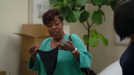 She the People S01E03