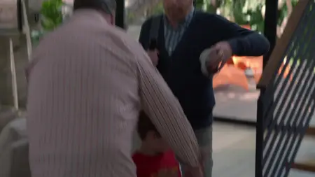 Modern Family S10E04