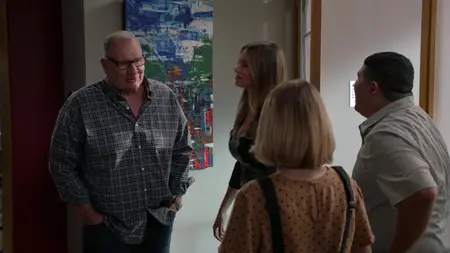 Modern Family S10E04