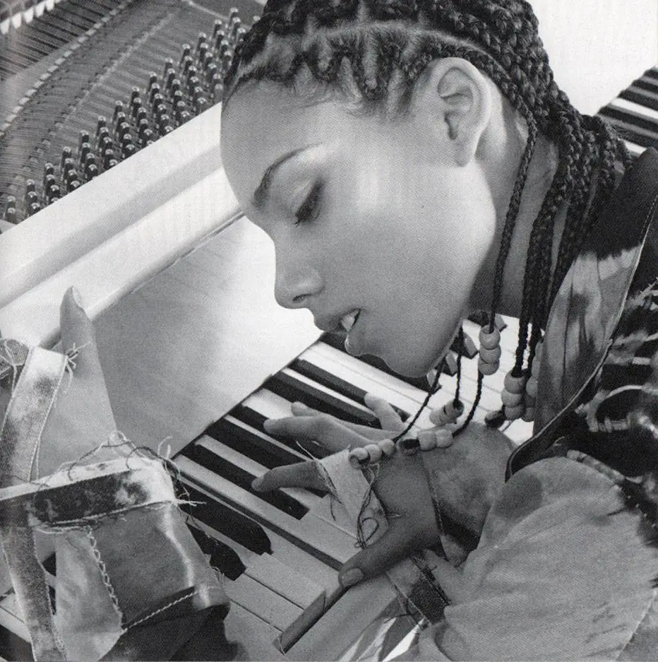 Alicia keys erika rose