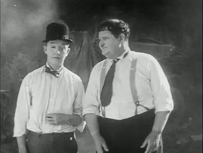 LAUREL & HARDY: One Good Turn (1931)