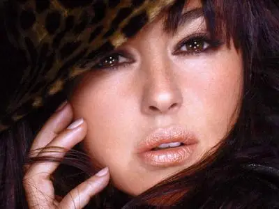 Monica Bellucci Wallpapers - 1920x1440