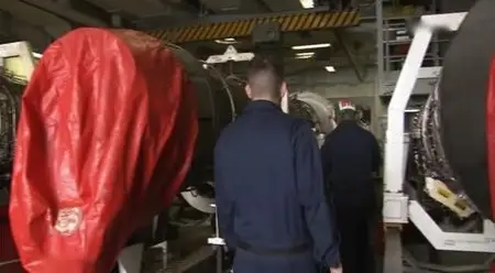 Die USS Ronald Reagan Militaerbasis auf hoher See