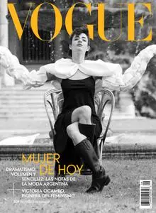 Vogue Latinoamérica - noviembre 2021